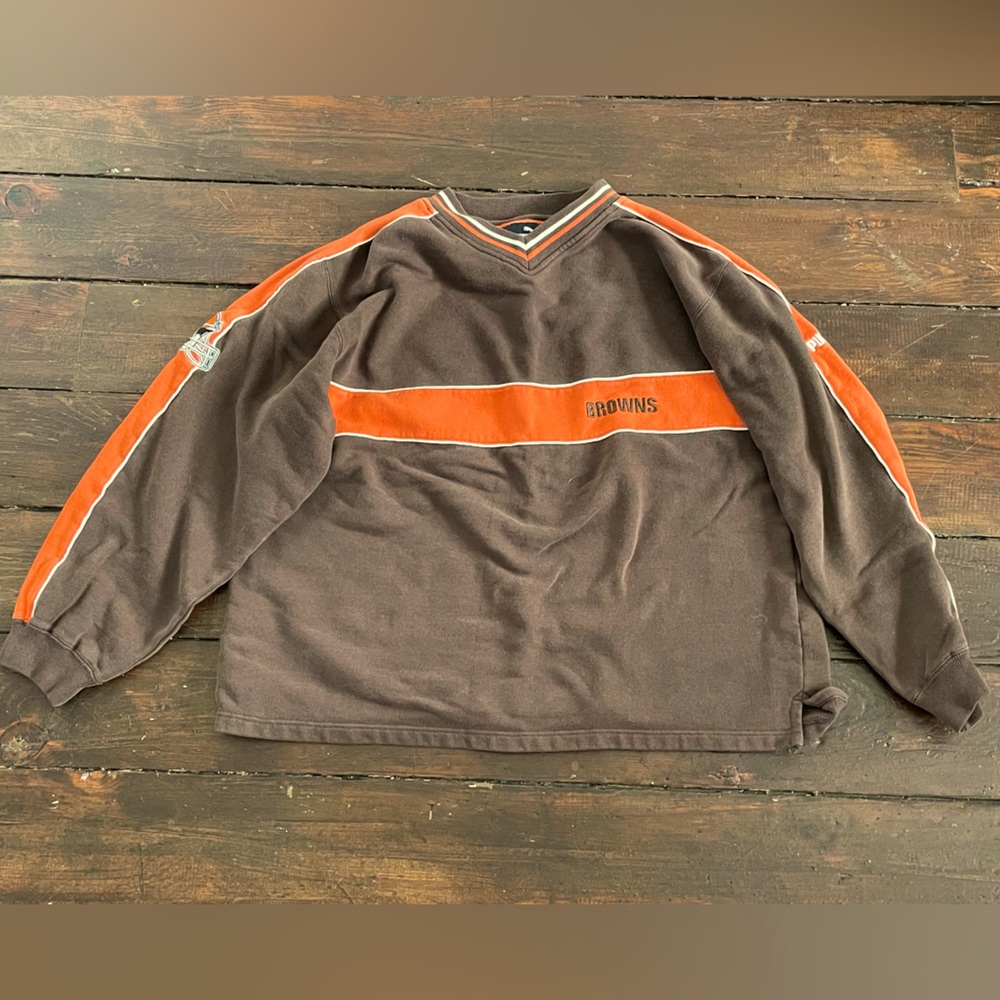 Browns puma v neck sweatshirt!